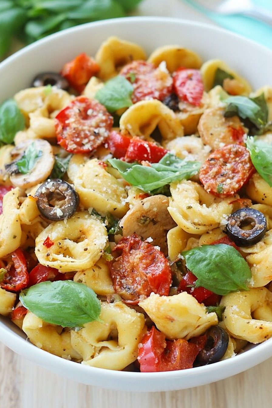 Yummy Roasted Red Pepper and Parmesan Tortellini Salad extra recipe photo